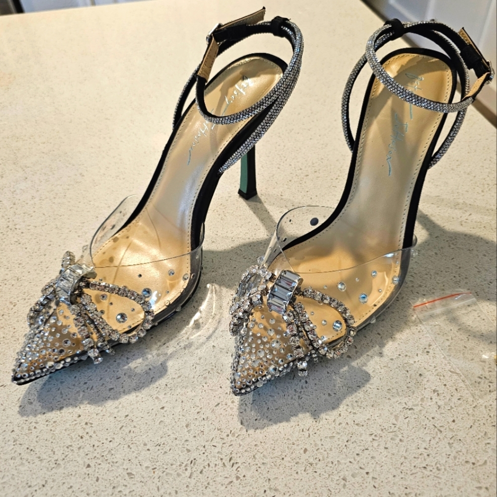 NWOT Betsey Johnson Drea Heel.